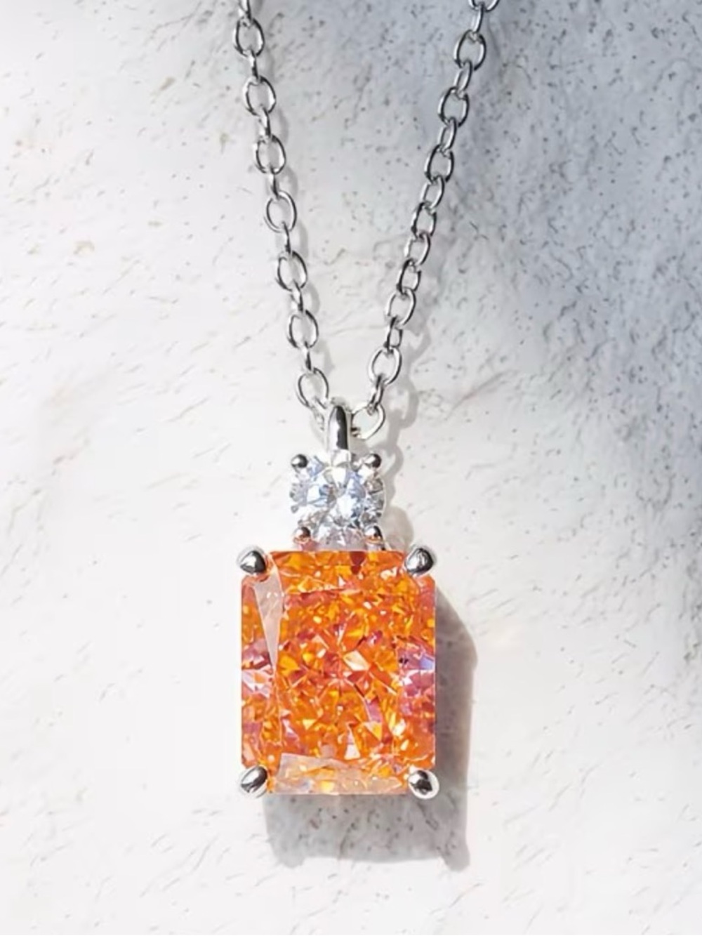 NIB 7 CARAT CRUSHED ICE NECKLACE